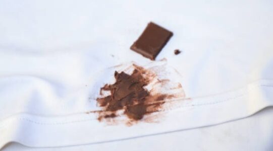 Complete Gids voor het Verwijderen van Chocoladevlekken